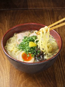 新宿個室居酒屋の〆に濃厚鶏白湯ラーメン