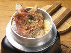 新宿居酒屋食事の〆に炊きたて鯛めしを