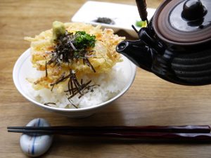 西新宿個室居酒屋はたごのランチ！（大海老3本天丼）を召しあがりませんか？