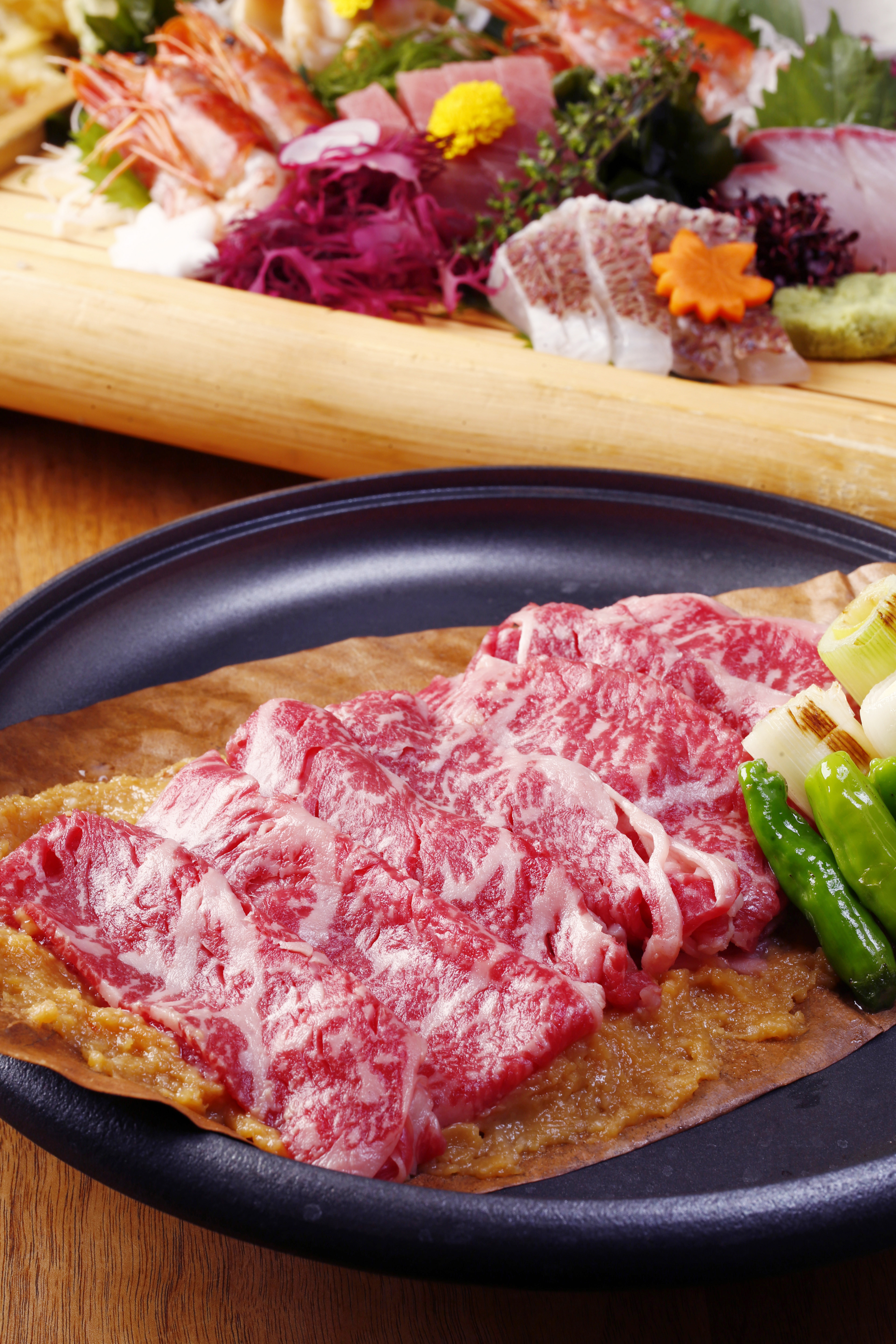 【期間限定】極上飛騨牛の朴葉焼き×本ズワイ蟹天！豪華刺身5種で彩る大人の秋接待 全8品 飲み放題付