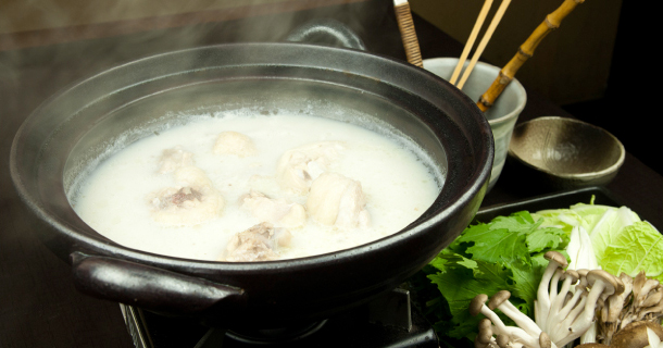 手間暇かけて旨味を凝縮はたごの水炊き