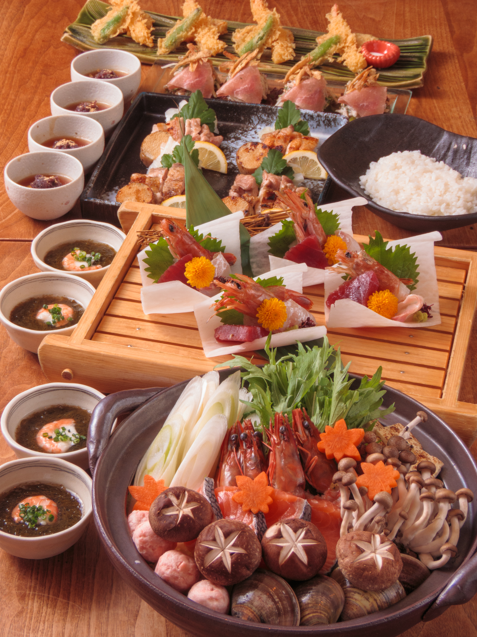 【冬の味覚】豪快鬼おろし「海鮮みぞれ鍋&炭火焼き+天ぷらコース」飲み放題付全8品