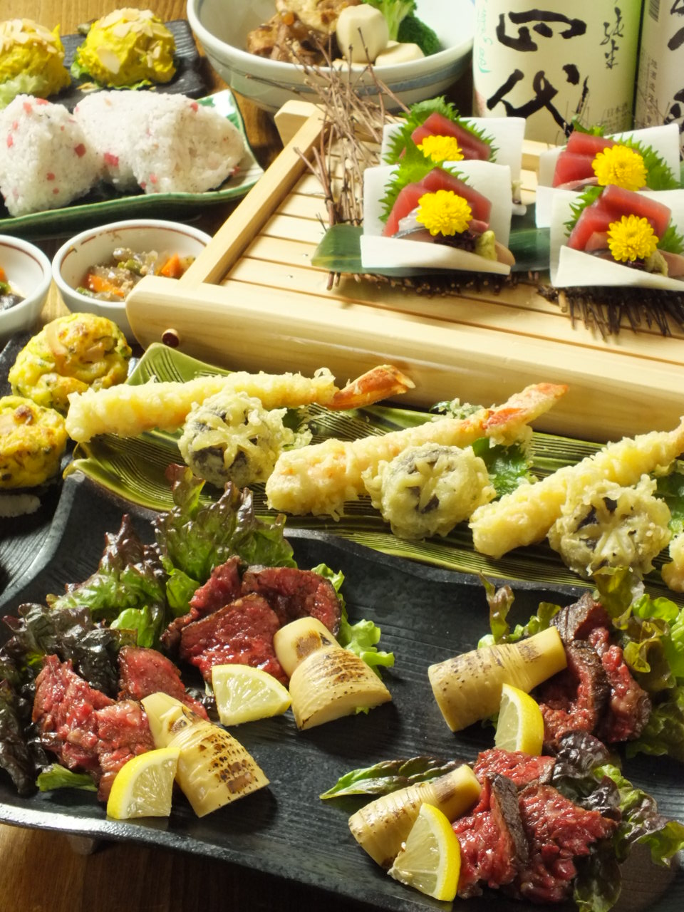 【絶品】『特撰牛炭火焼と本ズワイガニの天ぷらコース』飲み放題付き料理全8品