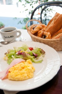 朝食改善を進めております