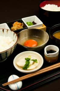 京都丹波産の卵を使った卵かけご飯朝食。