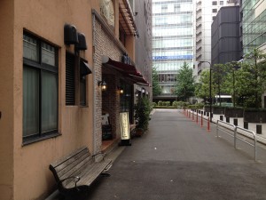 新宿西口カフェラヴォワ