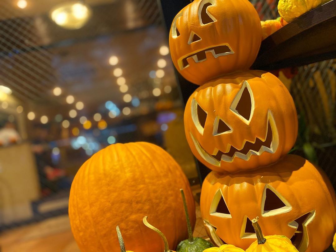 ハロウィン当日は西新宿カフェラヴォワでハロウィンを満喫！！