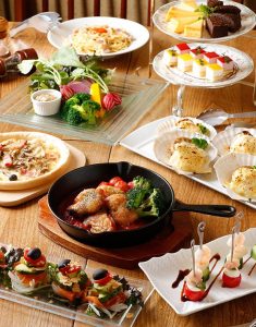 忘年会は新宿カフェで