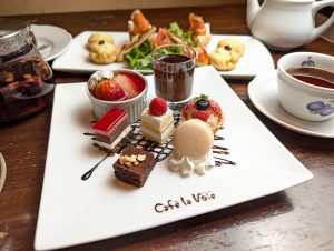 チョコレートのアフタヌーンティセット＠新宿カフェ